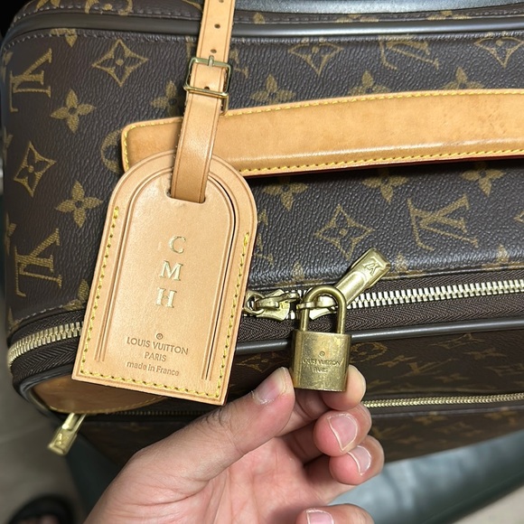 Louis Vuitton suitcase - Picture 4 of 16